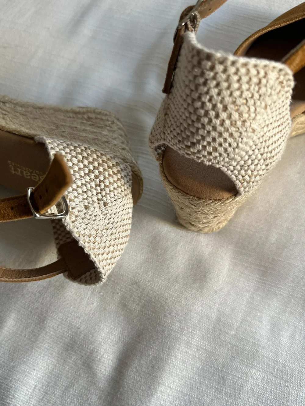 Paseart anthropologie suede